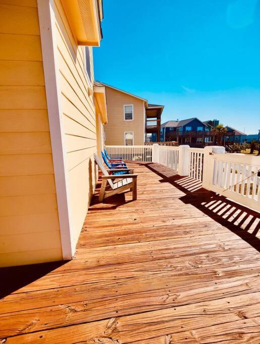 Sunny Delight - Sleeps 10 - Generous Space! Bolivar Peninsula 외부 사진