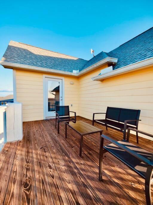 Sunny Delight - Sleeps 10 - Generous Space! Bolivar Peninsula 외부 사진