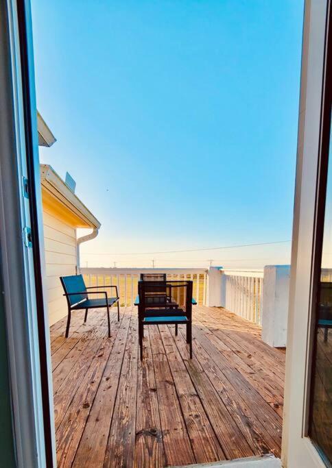 Sunny Delight - Sleeps 10 - Generous Space! Bolivar Peninsula 외부 사진