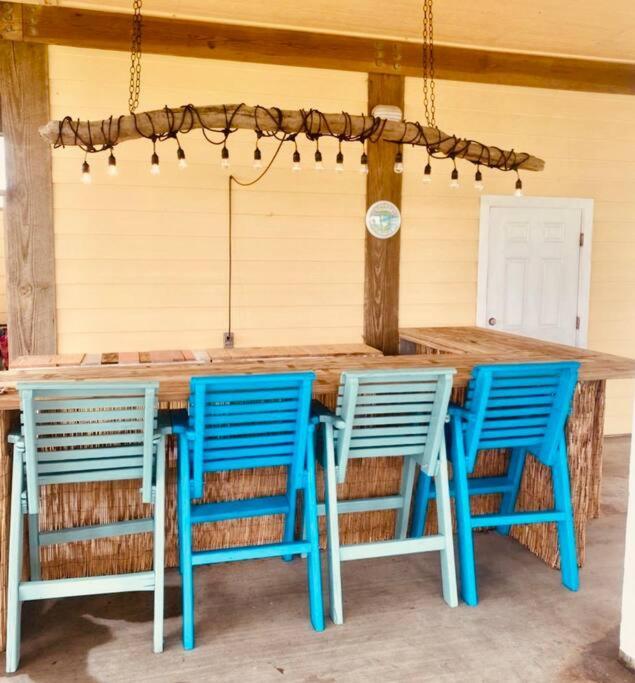 Sunny Delight - Sleeps 10 - Generous Space! Bolivar Peninsula 외부 사진