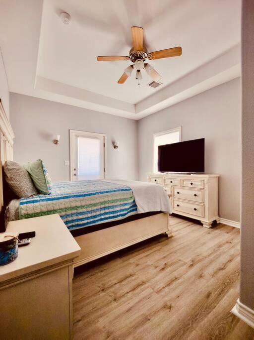 Sunny Delight - Sleeps 10 - Generous Space! Bolivar Peninsula 외부 사진
