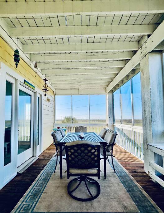 Sunny Delight - Sleeps 10 - Generous Space! Bolivar Peninsula 외부 사진